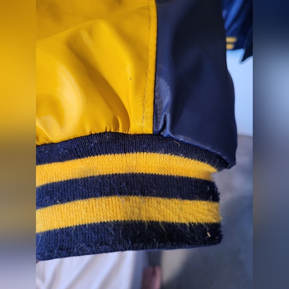 Steve and Barry's Michigan Wolverines Bomber Jacket - Picture 6 of 8